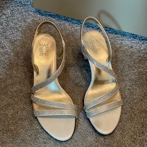 Wedding shoes Naturalizer Size 10.5